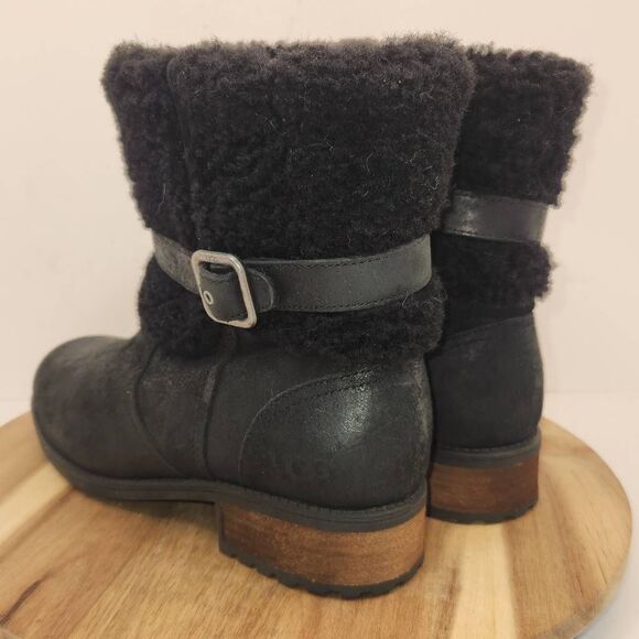 UGG Blayre II Women's boots Size 8 insulated Sherpa & Black sheepskin - Picture 5 of 12